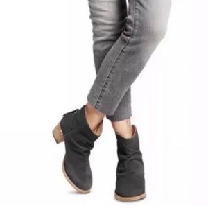 Gorgeous leather boots